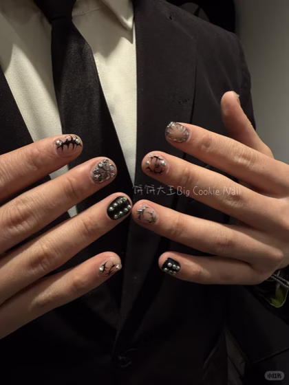 Customer nail look tagged Nailismo