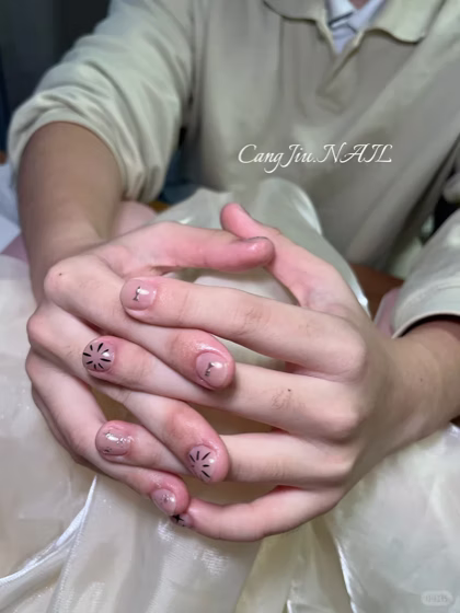 Customer nail look tagged Nailismo