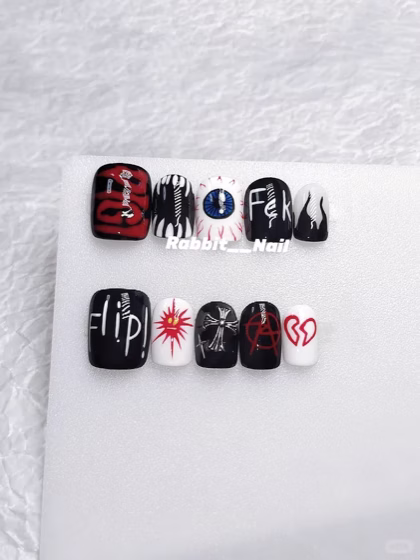 Customer nail look tagged Nailismo